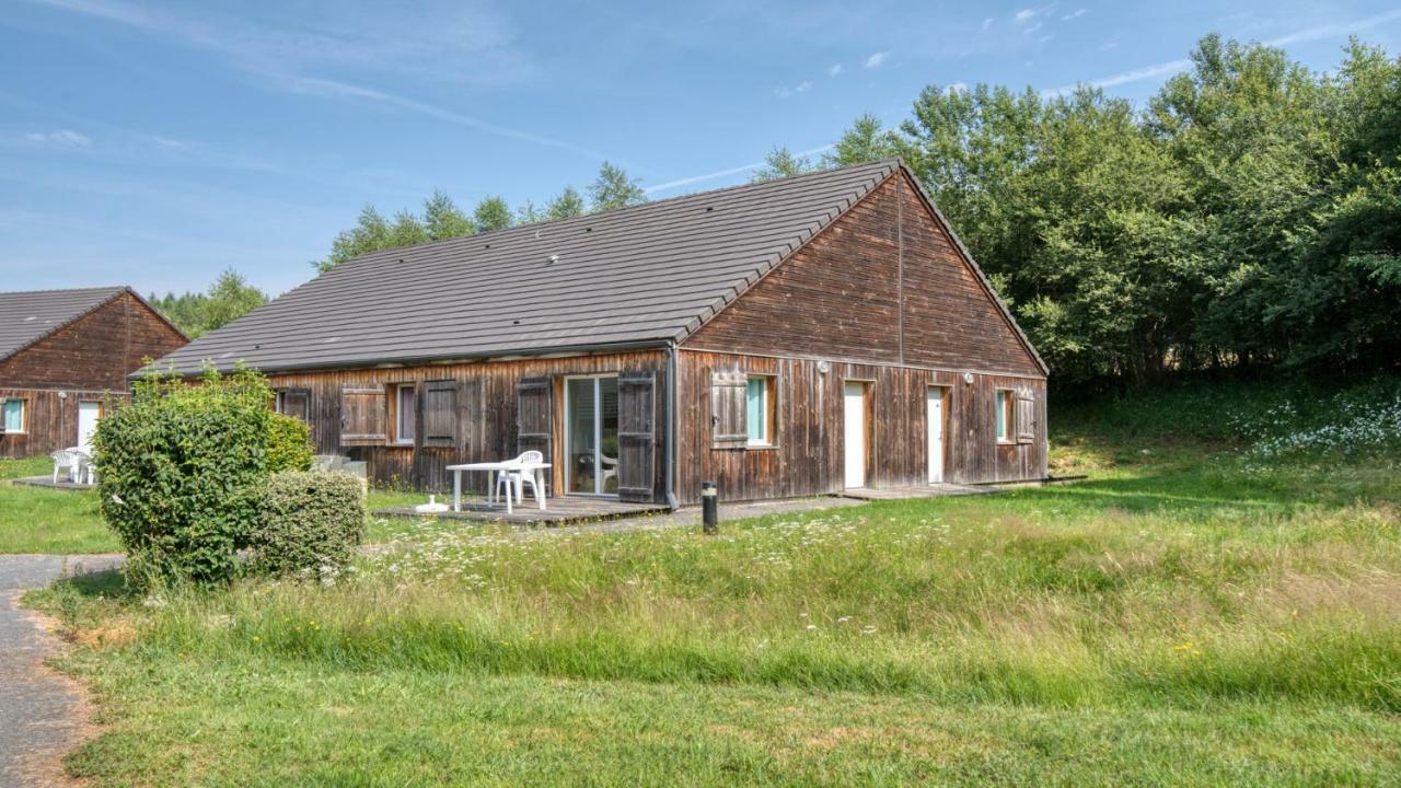 Vacanceole - Residence Le Domaine Du Bosquet Egletons Bagian luar foto